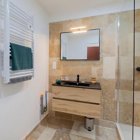 Le Cocon Du Peyrou Appartement *